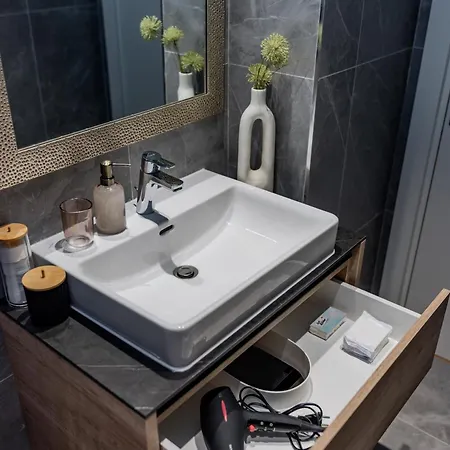 Chic On The Belgrade's Waterfront Belgrad